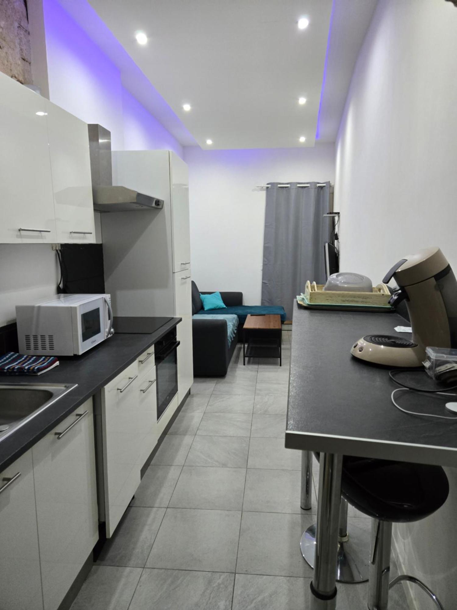 Appart 40M2 Independant, Confortable Avec Terasse Lunel  Dış mekan fotoğraf